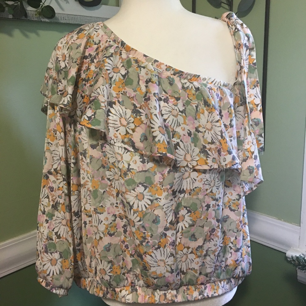 Lauren Conrad XXL Top Off Shoulder